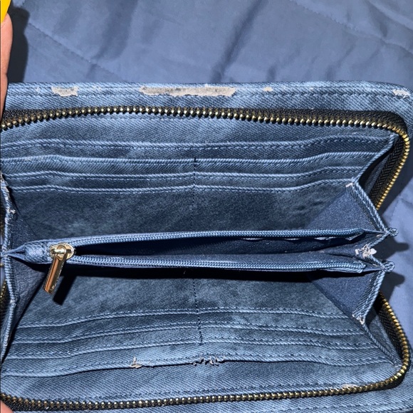 Aldo Denim Blue Crossbody Bag with Gold Chain - Picture 10 of 10